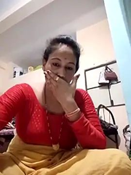 Snapshot of Sexi_roovi chatting on July 16, 2026, 5:43 pm Sexi roovi online show from July 16, 2026, 5:43 pm