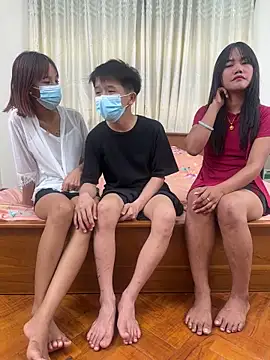 mei-678 online show from March 27, 2026, 2:07 pm