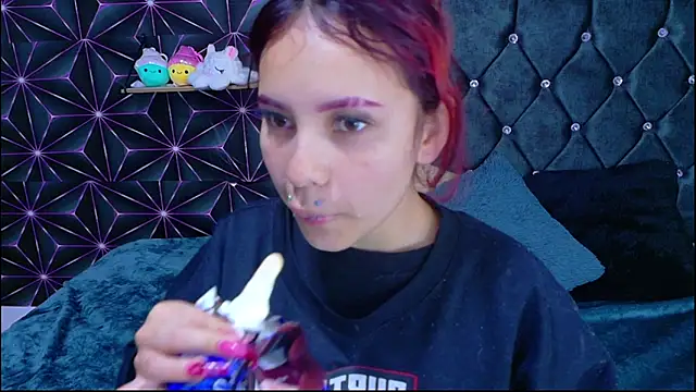 Megam white online show from April 17, 2026, 1:47 pm