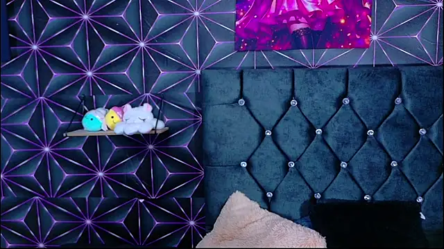 Megam white online show from April 16, 2026, 9:39 pm