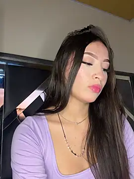 Itze Mua online show from July 23, 2026, 9:55 pm