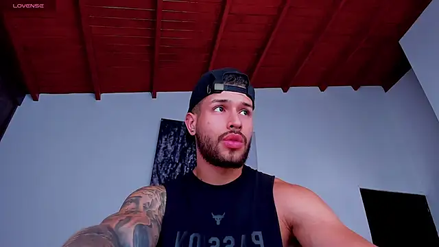 Santos ramirez1 online show from April 1, 2026, 1:52 pm