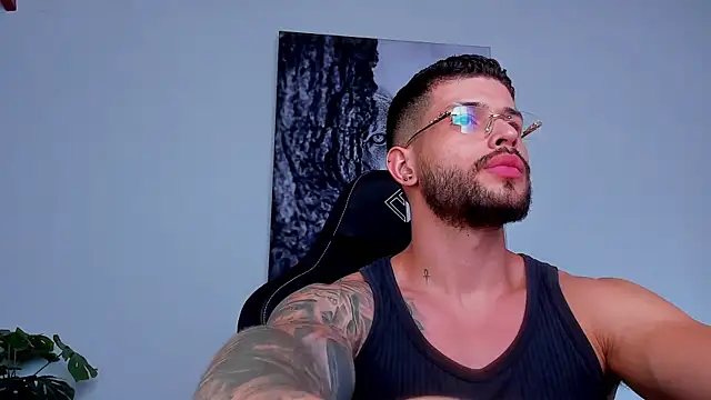 Santos ramirez1 online show from June 25, 2026, 4:23 pm