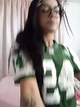 baby-skinnd online show from April 10, 2026, 11:23 pm