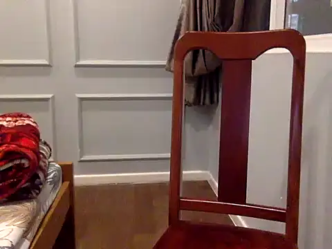 17Komodo online show from April 9, 2026, 2:56 pm