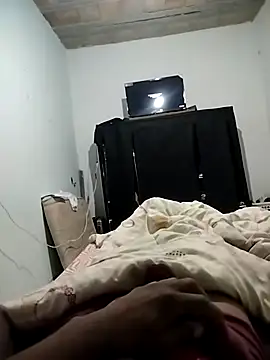 Pretinho-01 online show from April 9, 2026, 3:41 am