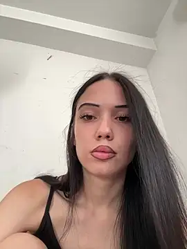 Snapshot of icedrosemarye chatting on July 5, 2026, 3:52 pm icedrosemarye online show from July 5, 2026, 3:52 pm