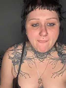 InkMaleficent online show from April 15, 2026, 7:58 pm