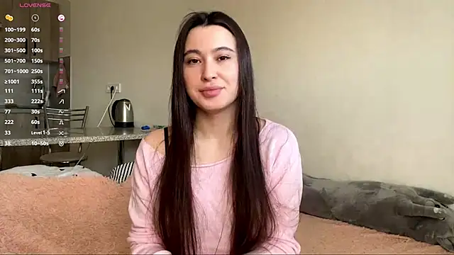 AureaMaggi online show from March 30, 2026, 4:58 am