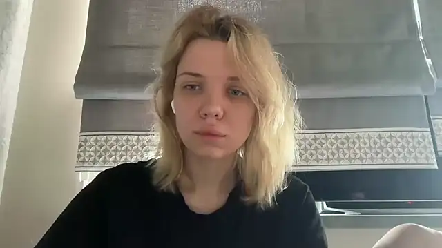 TenderChloe online show from June 19, 2026, 8:31 am