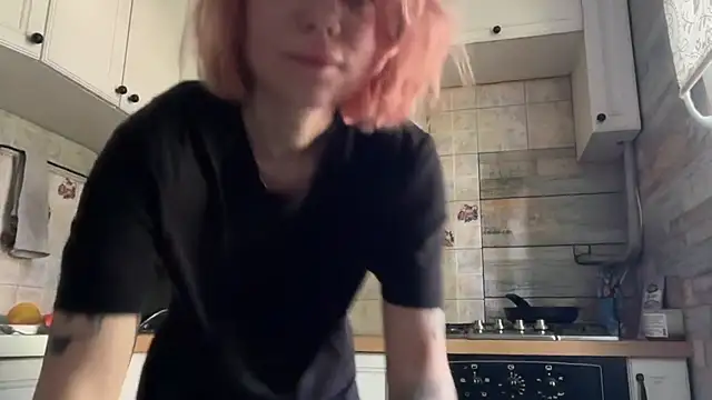 TenderChloe online show from July 13, 2026, 9:19 am