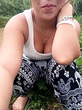 Snapshot of sena_baby chatting on June 19, 2026, 11:27 am sena baby online show from June 19, 2026, 11:27 am