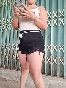 Snapshot of sena_baby chatting on June 7, 2026, 12:16 am sena baby online show from June 7, 2026, 12:16 am