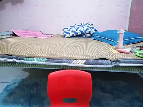 lusa baby online show from April 14, 2026, 6:40 am