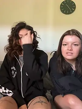 milou xtx online show from April 8, 2026, 10:17 am