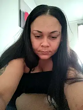 TeeTeeKitching online show from April 10, 2026, 12:23 pm