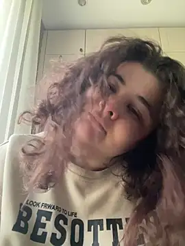 curly elise online show from April 6, 2026, 6:36 am