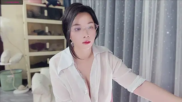 ciccc-M online show from April 15, 2026, 3:27 pm