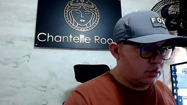 maximo daddy online show from May 17, 2026, 1:00 pm