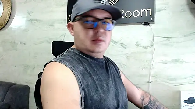 maximo daddy online show from May 23, 2026, 1:48 am
