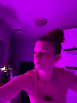 NataLee vault online show from April 5, 2026, 3:02 am