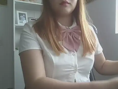 milleynoface online show from April 12, 2026, 8:45 pm