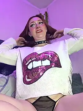 Amber prada online show from July 17, 2026, 10:18 pm