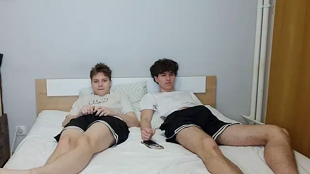 1gay1straight online show from March 27, 2026, 10:11 pm