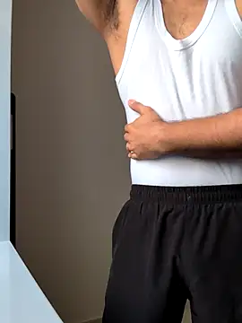 handsome-hunky online show from March 31, 2026, 2:02 am