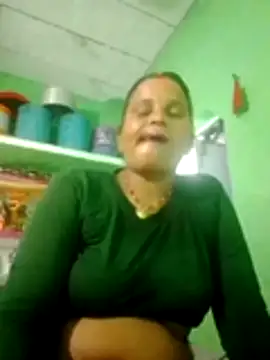 Shivani09900 online show from July 7, 2026, 3:09 am