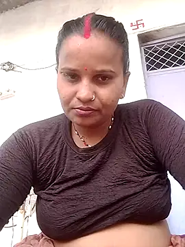 Shivani09900 online show from June 25, 2026, 6:07 am