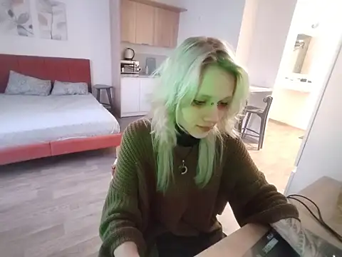 StijenaHunt online show from March 31, 2026, 1:24 pm