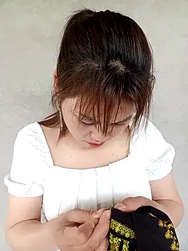 meg 06 online show from April 5, 2026, 2:18 am