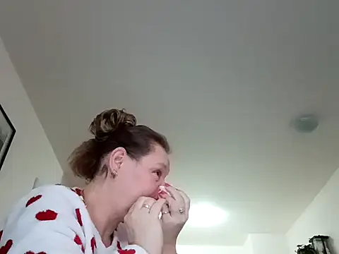 Jahudka47 online show from April 1, 2026, 7:10 am