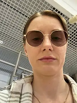 FReyja 44 online show from May 29, 2026, 10:21 am