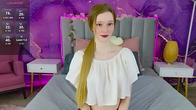 Mollydollzz online show from May 16, 2026, 12:59 pm