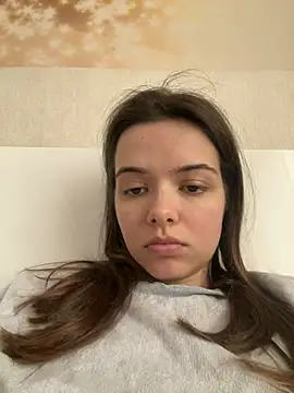 AForbiddenFlower online show from April 9, 2026, 5:20 am