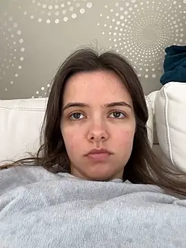 AForbiddenFlower online show from April 14, 2026, 5:23 am