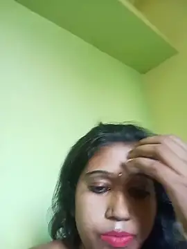 bannerjeesneha20 online show from May 15, 2026, 8:12 am