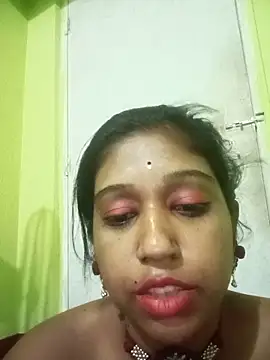 bannerjeesneha20 online show from May 20, 2026, 9:56 pm