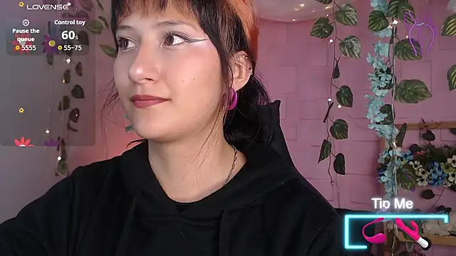 eyes moonn online show from March 28, 2026, 11:22 am