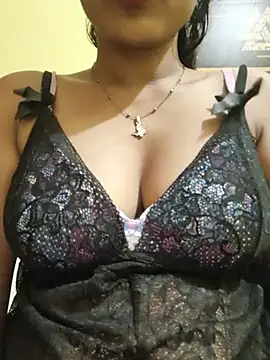 Snapshot of Rubina_Love chatting on June 20, 2026, 3:50 pm Rubina Love online show from June 20, 2026, 3:50 pm