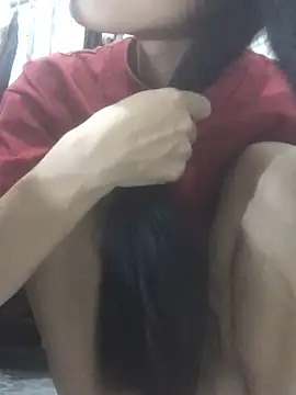 Yuri k2 online show from April 12, 2026, 3:26 pm