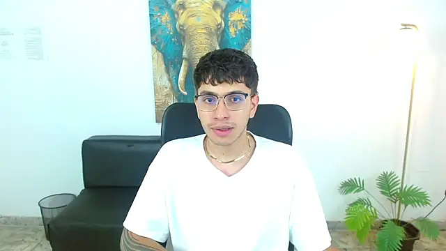 maax 18 online show from March 27, 2026, 1:34 pm