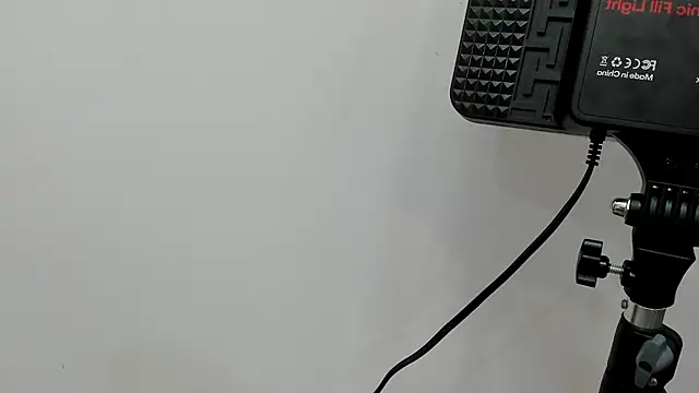 vannellope roberts online show from April 5, 2026, 1:51 pm