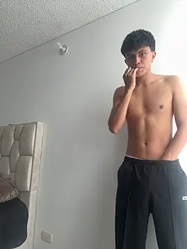 LYAN DYLAN online show from March 31, 2026, 2:19 pm