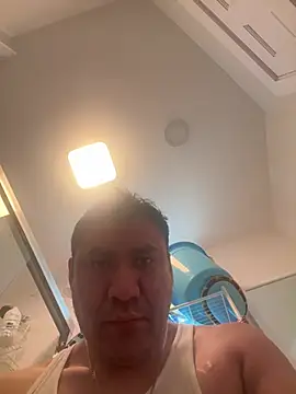 Crossroads5214 online show from April 3, 2026, 12:33 pm