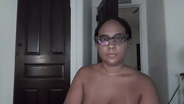 Snapshot of biancadoesit chatting on July 25, 2026, 2:45 pm biancadoesit online show from July 25, 2026, 2:45 pm