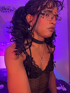 LunuxSiren online show from April 4, 2026, 7:42 pm