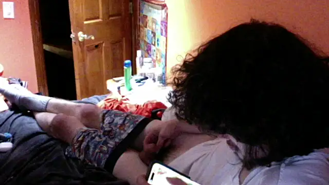 Teddy4420 online show from April 3, 2026, 7:04 am